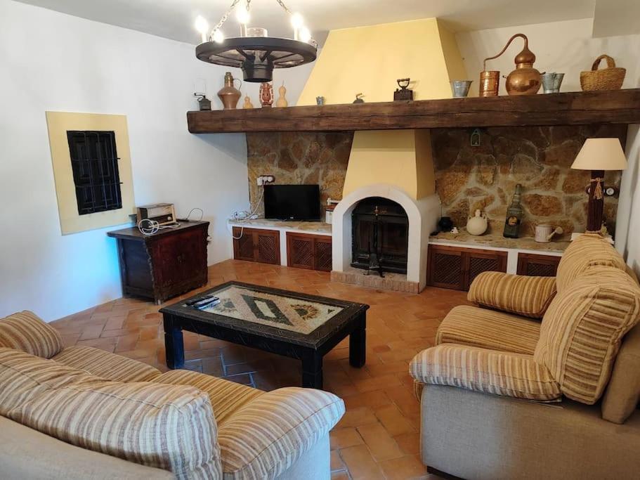 Villa El Membrillar Priego De Cordoba Luaran gambar